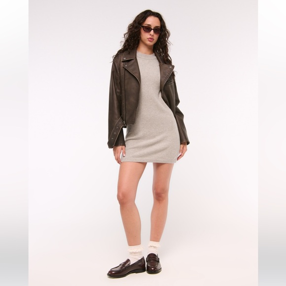 Abercrombie Madeline Mini Sweater Dress - Picture 2 of 6